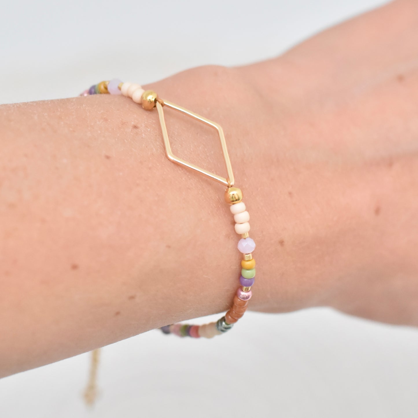 Diamond earth armband