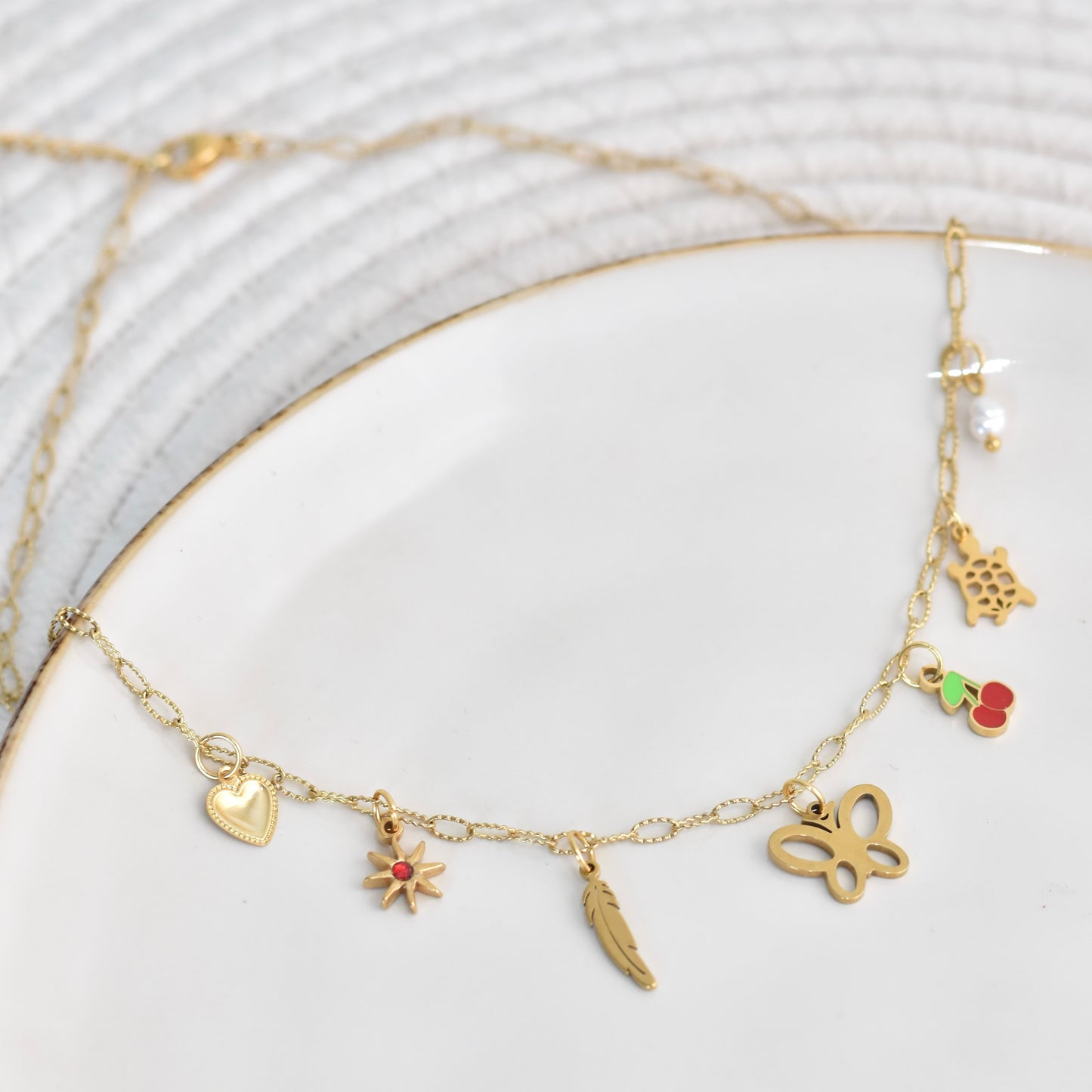 Bedelketting summer cherry - goudkleurig