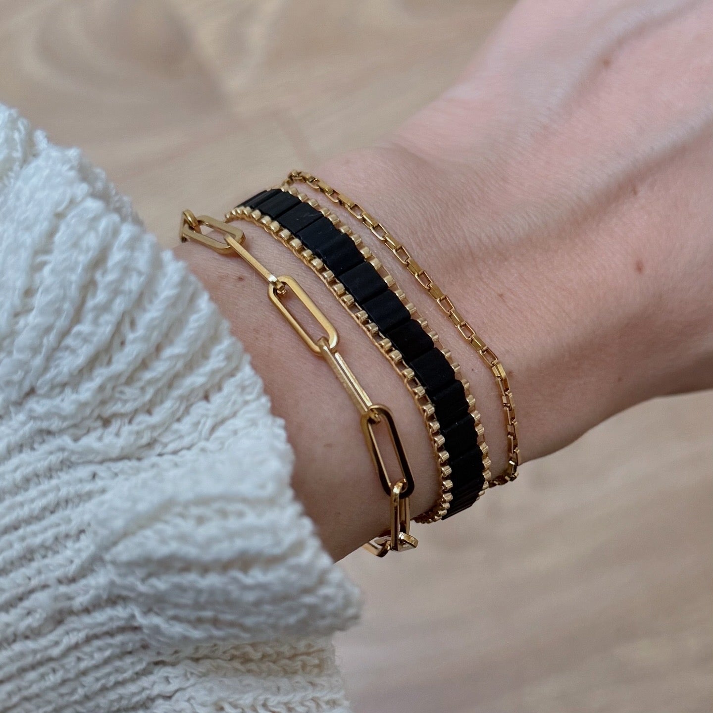Mini schakel armbandje - goud