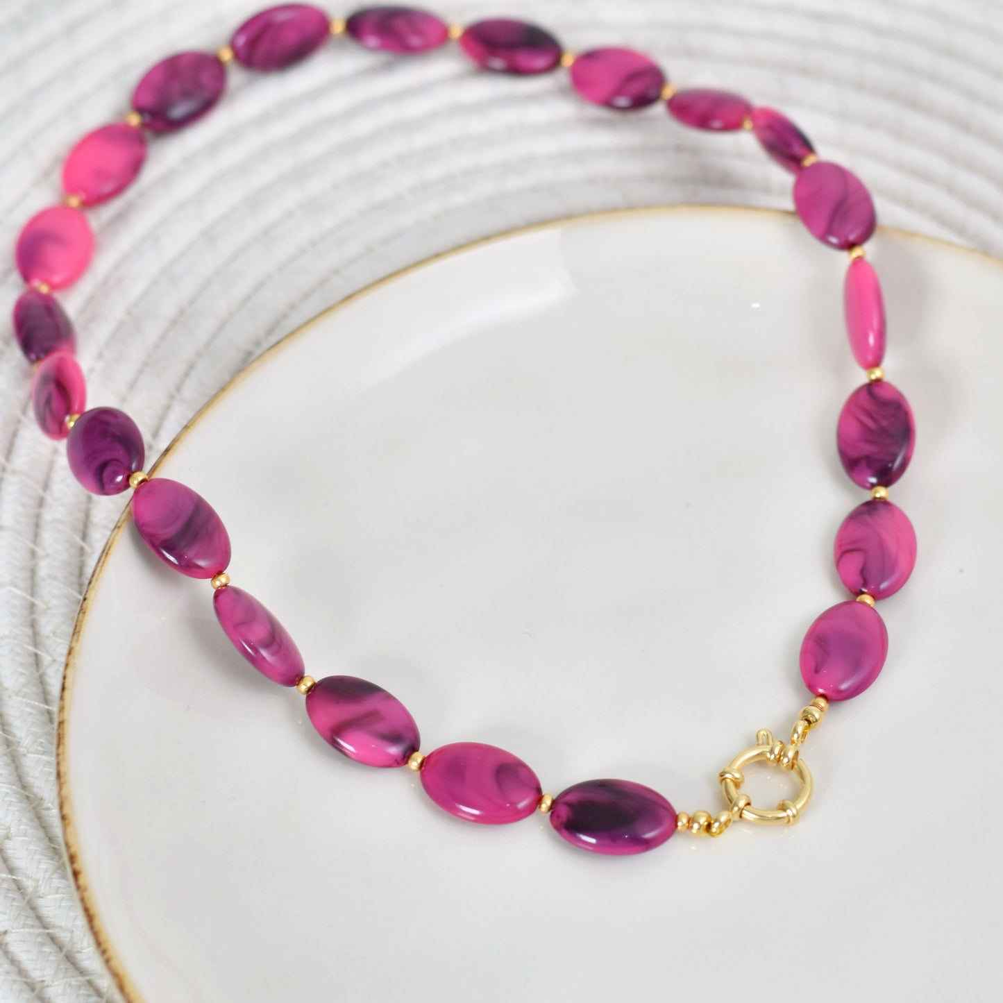 Vintage vibe kralen ketting met boeislot