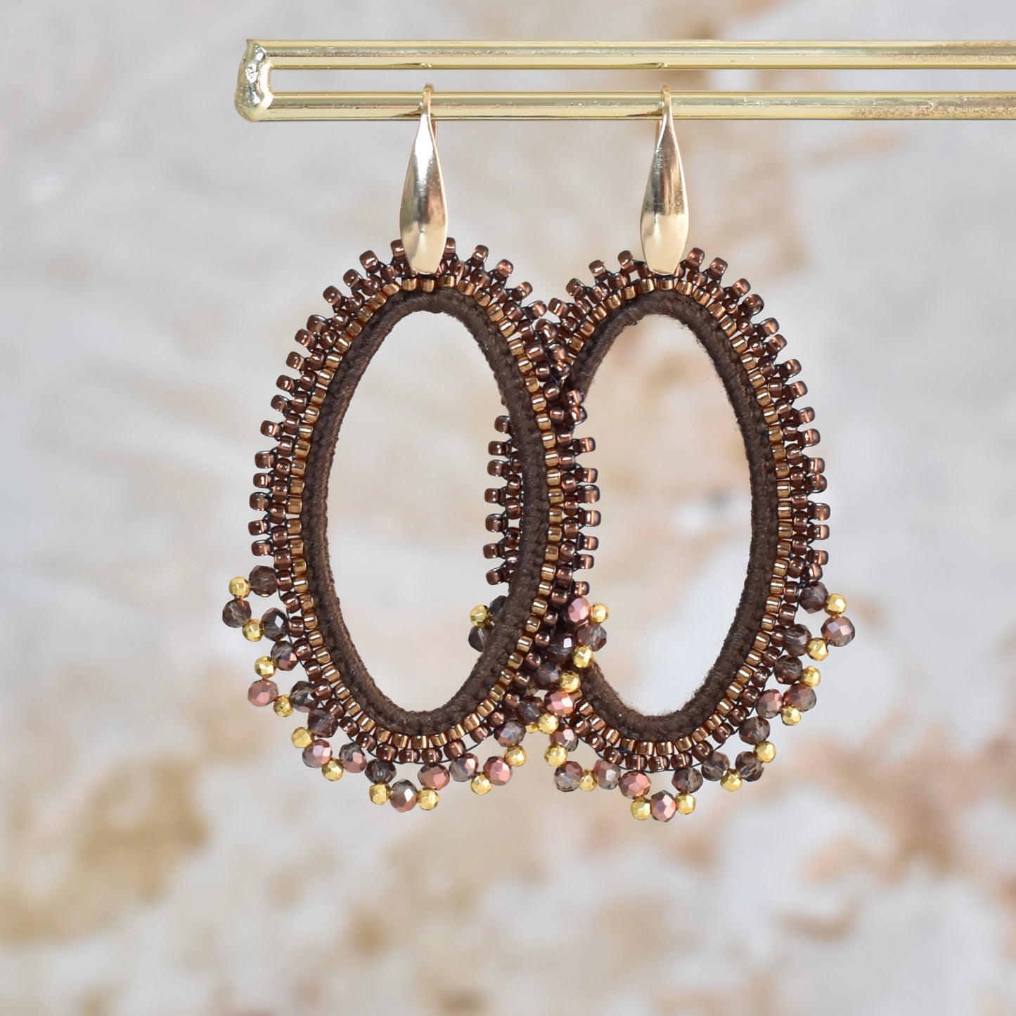 PRE-ORDER! Luna Drops kralen oorbellen - koperbruin