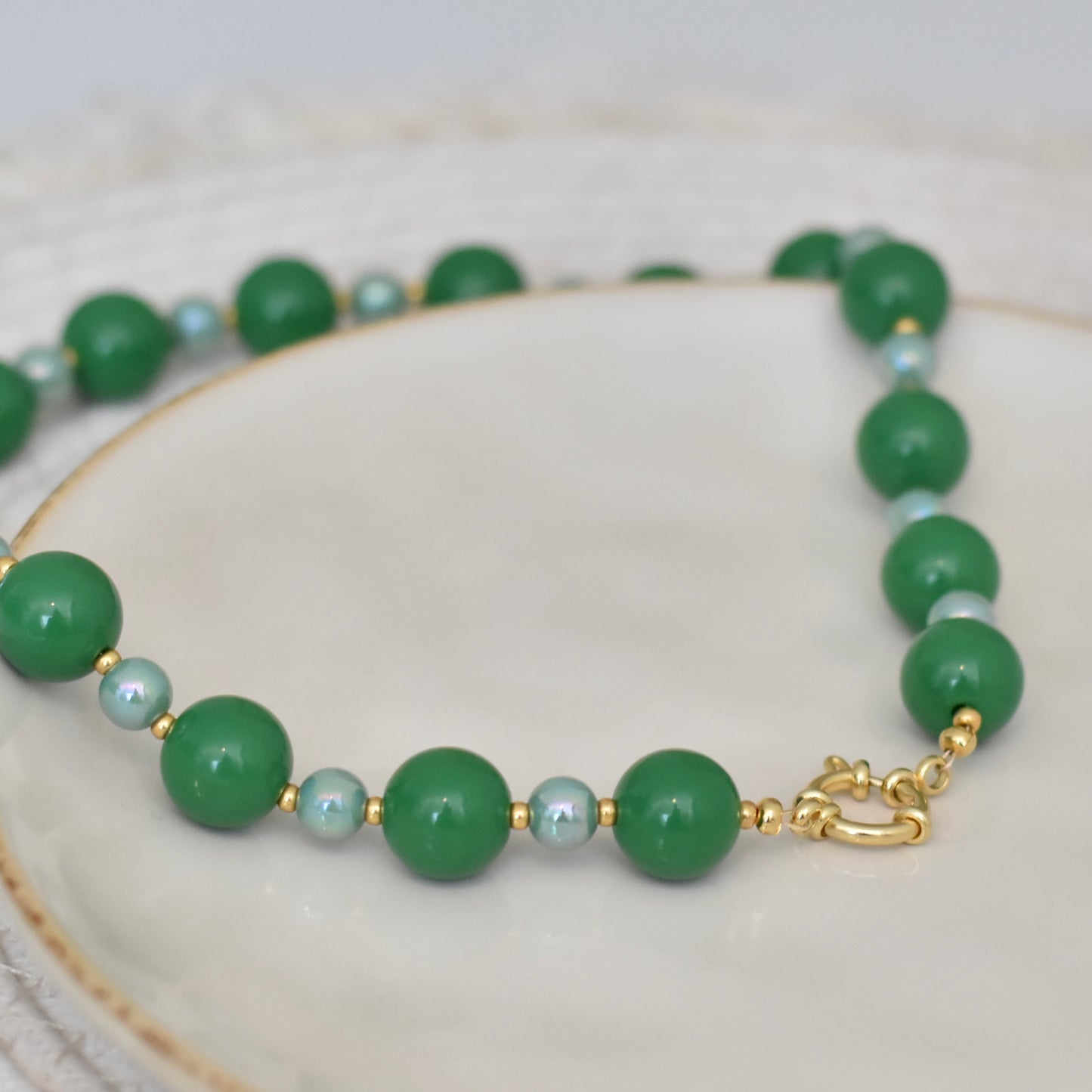 Green sparkle kralen ketting met boeislot