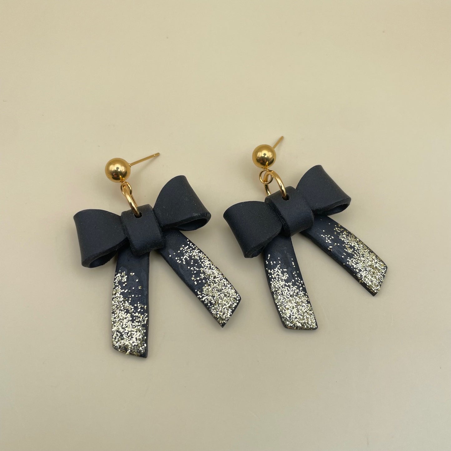 Strikjes zwart met glitter