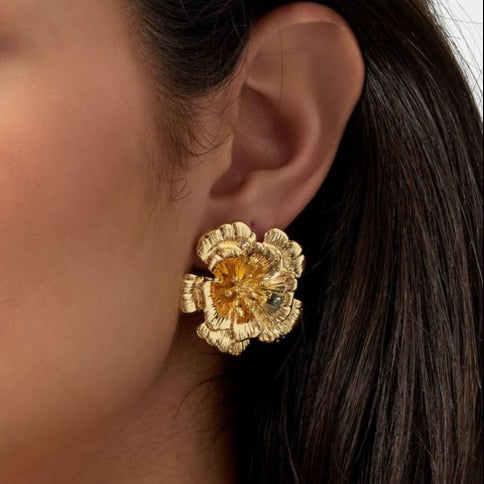 Oorbellen 3D bloem - goudkleurig