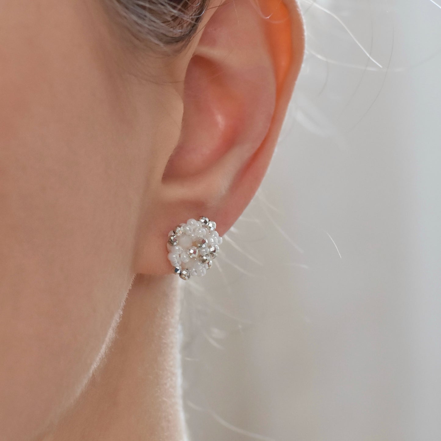 Wedding studs gemaakt van kralen