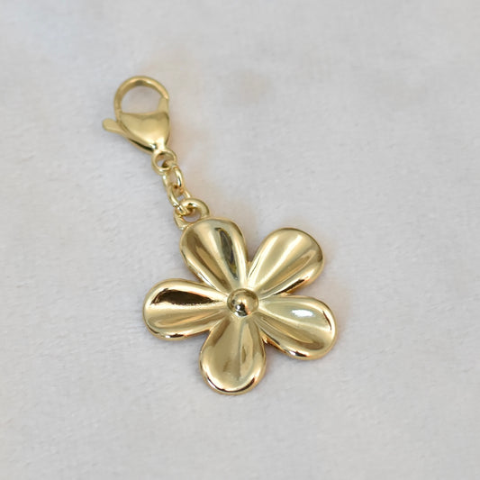 Enamel bloem bedel