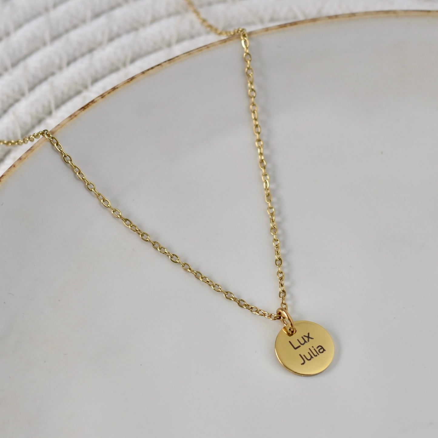 Ketting met gepersonaliseerde bedel naam|datum|initialen - goudkleurig