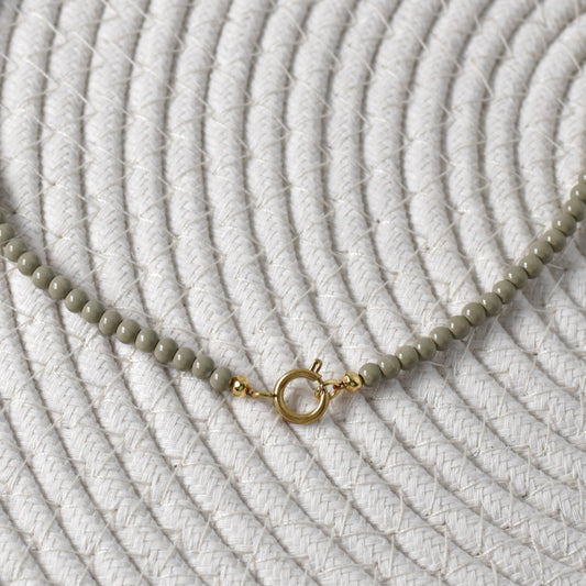 Soft sage green kralen ketting