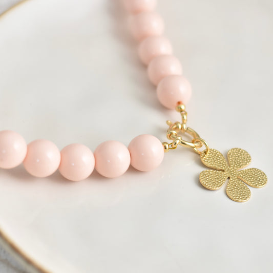 Kralen ketting 14mm met boeislot en bloem bedel - Peach