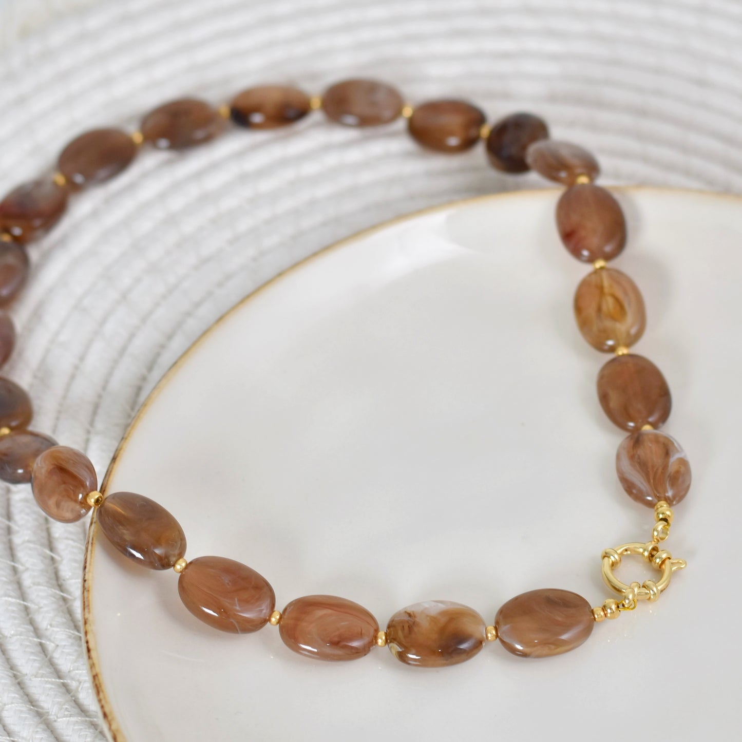 Ovale kralen ketting met boeislot