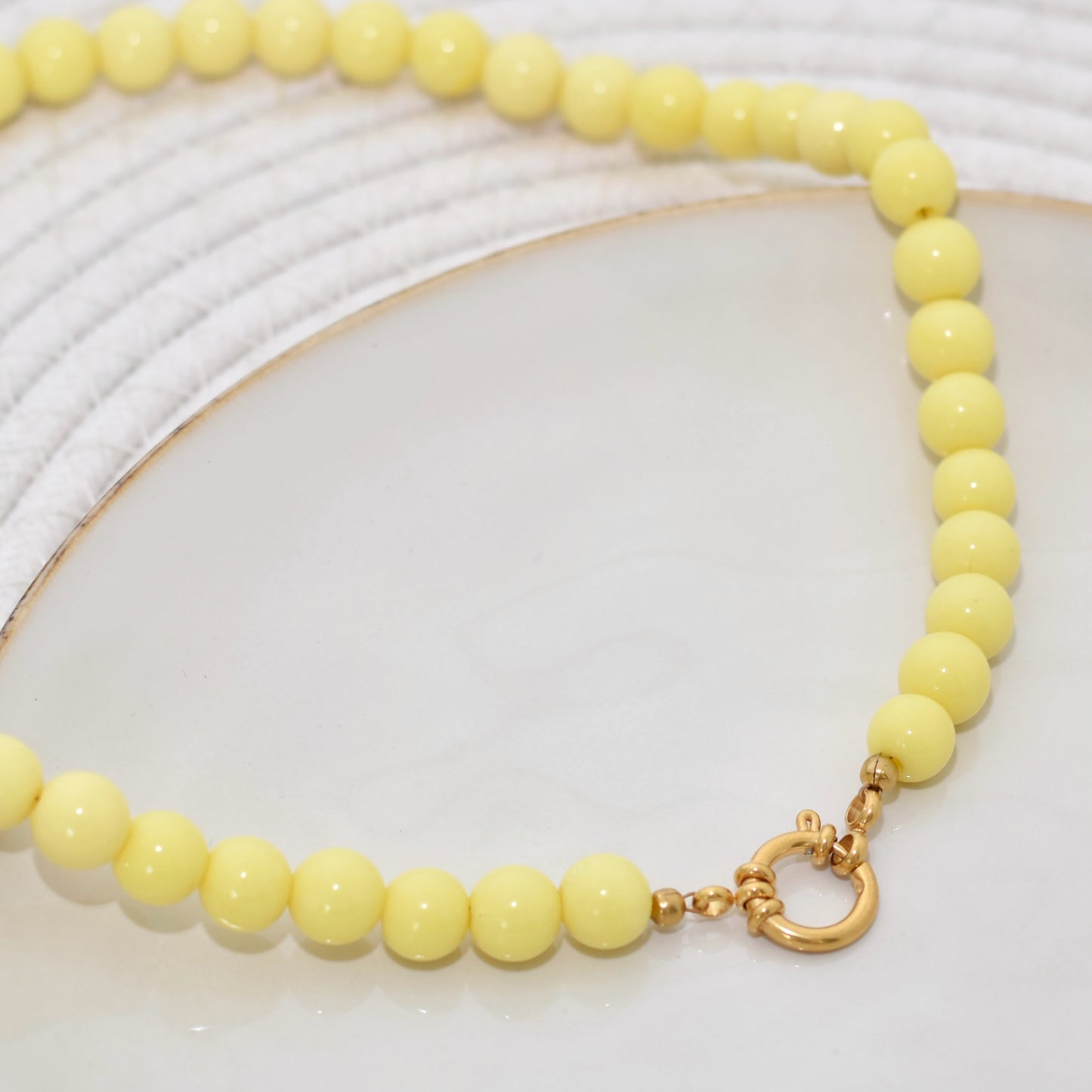 Kralen ketting met boeislot - 6 kleuren 10mm