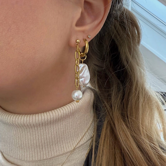 Golden chain pearl earrings