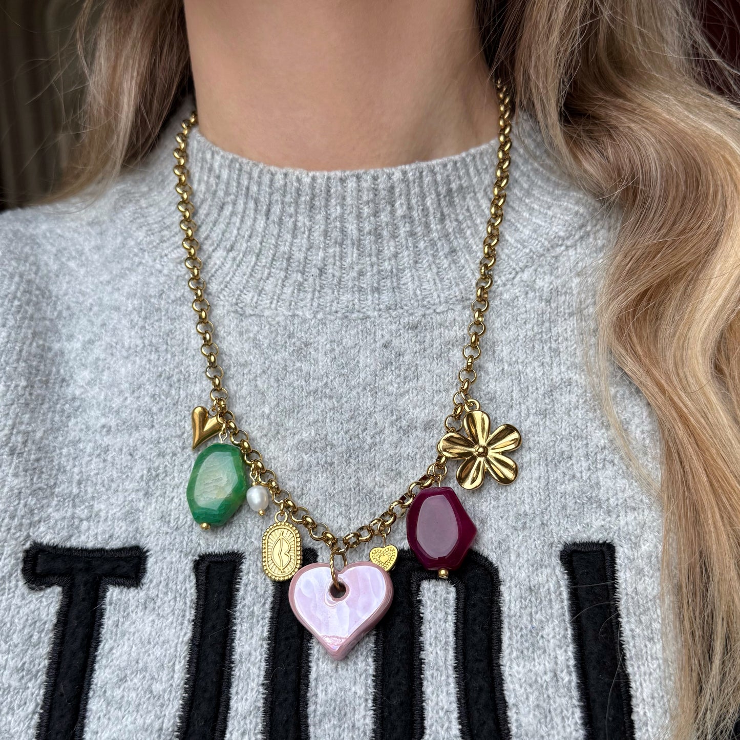 Chunky bedel ketting met Agaat en unieke charms