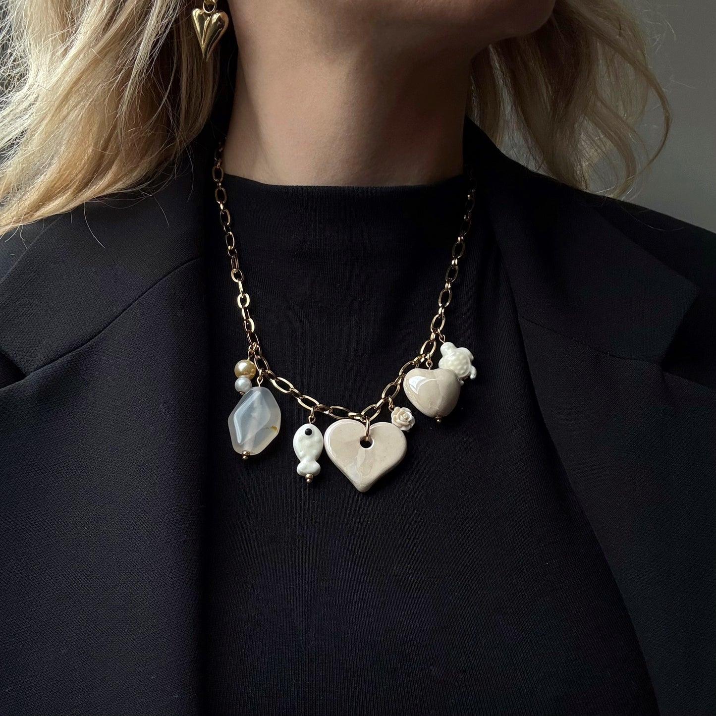 Bedel ketting met agaat en hartjes - Beige