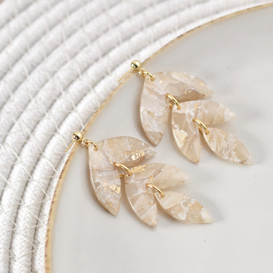 White and gold leafs oorbellen