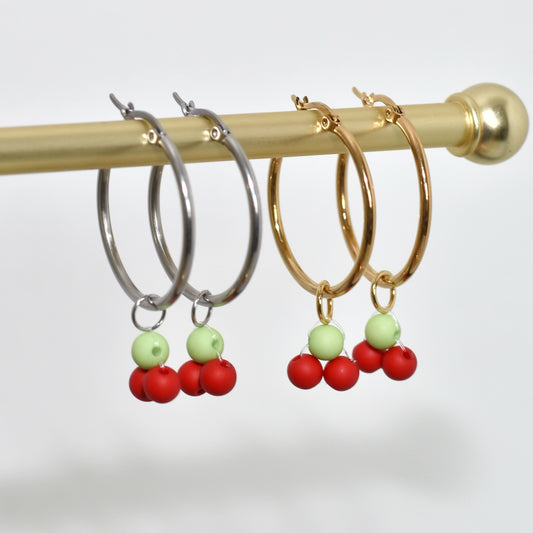 Hoops met kersjes goud/zilverkleurig
