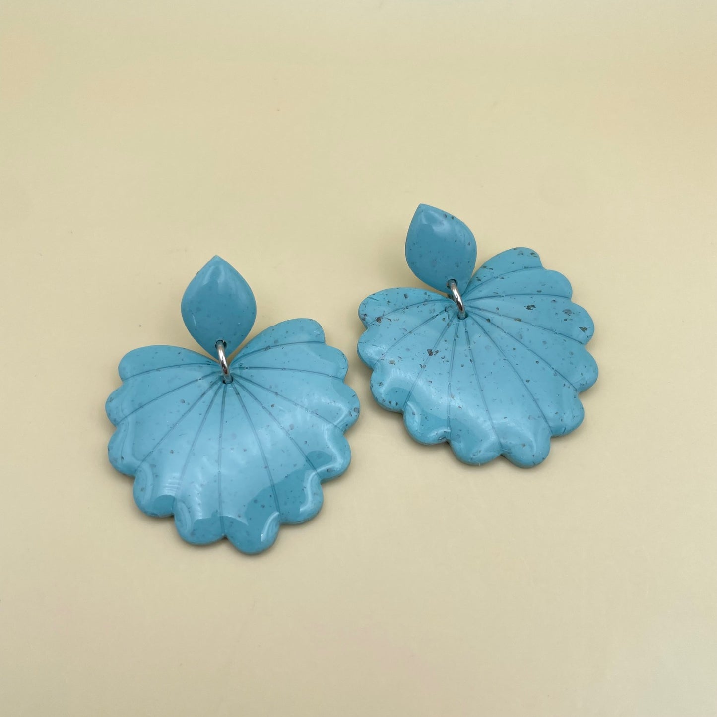 Leaf oorbellen blauw