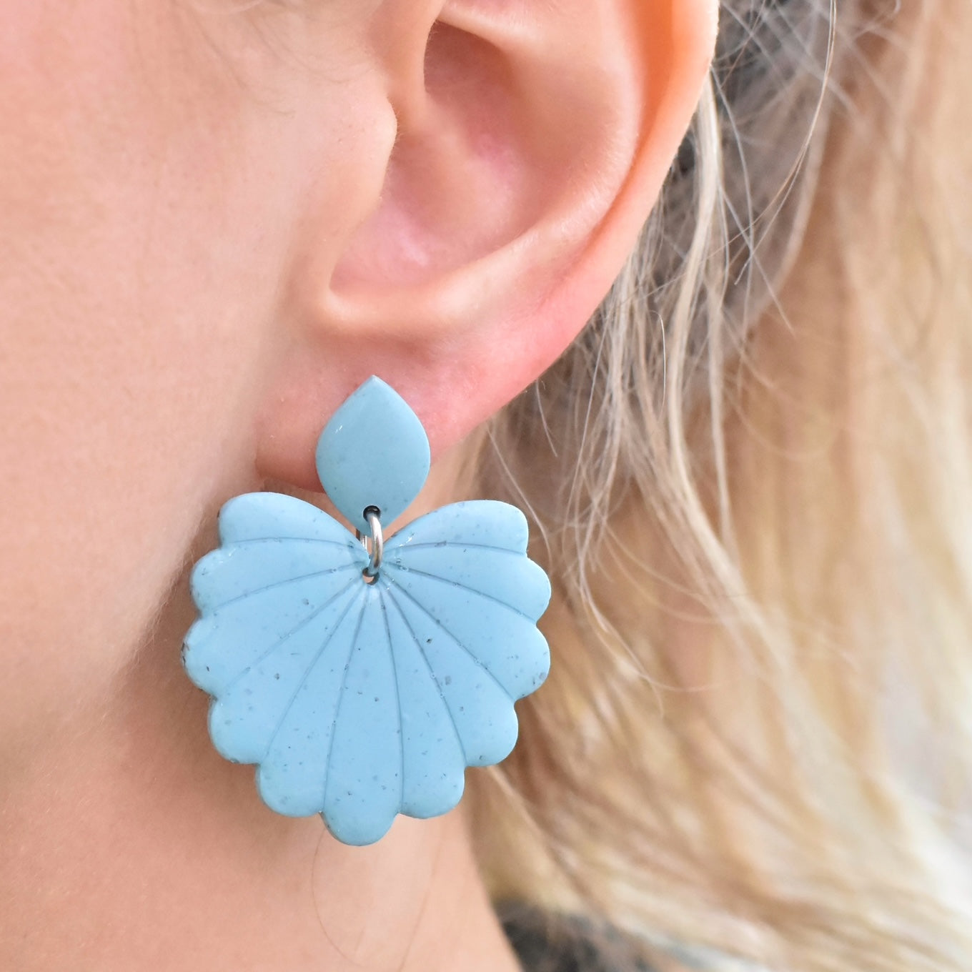 Leaf oorbellen blauw