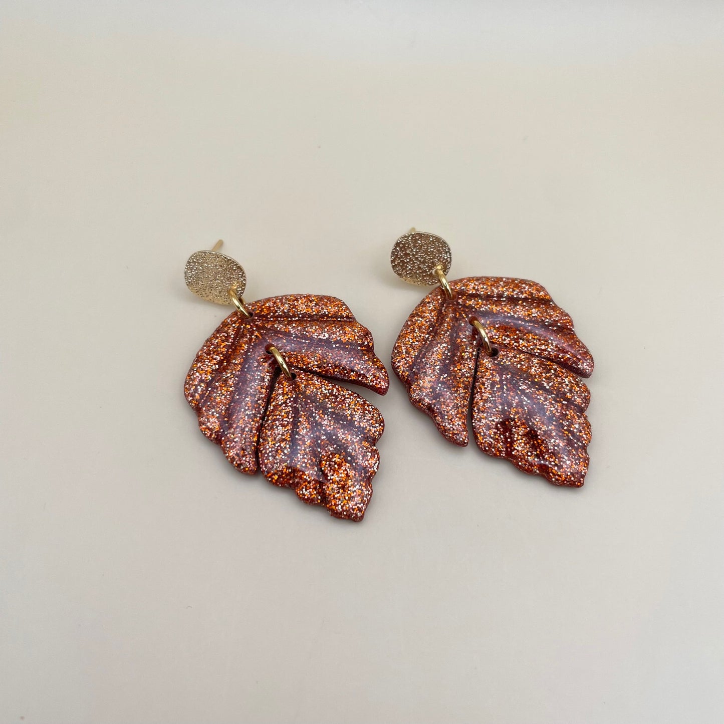 Glitter koperen leaf’s oorbellen 18k gold plated